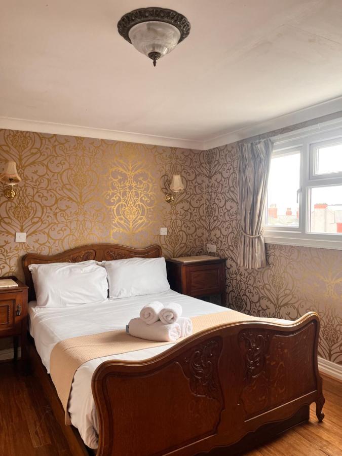 Rose Tor Hotel Llandudno Buitenkant foto