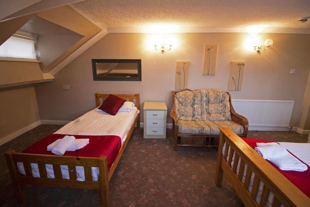 Rose Tor Hotel Llandudno Buitenkant foto